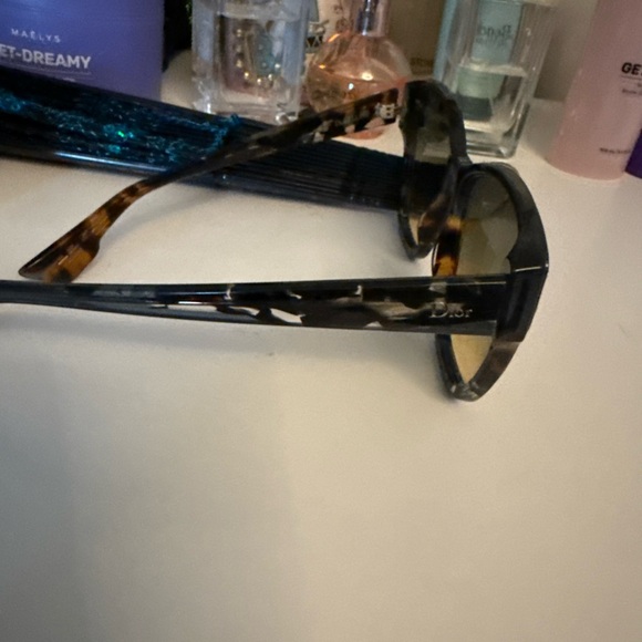 Dior Brown Tortoise Sunglasses - Picture 1 of 3